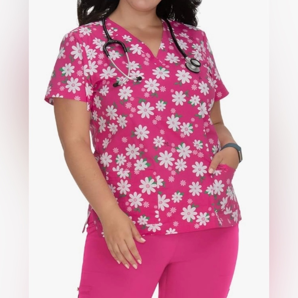 Betsy Johnson Happy Daisy Floral Women's 2-Pocket STRETCH V-Neck Print Scrub Top